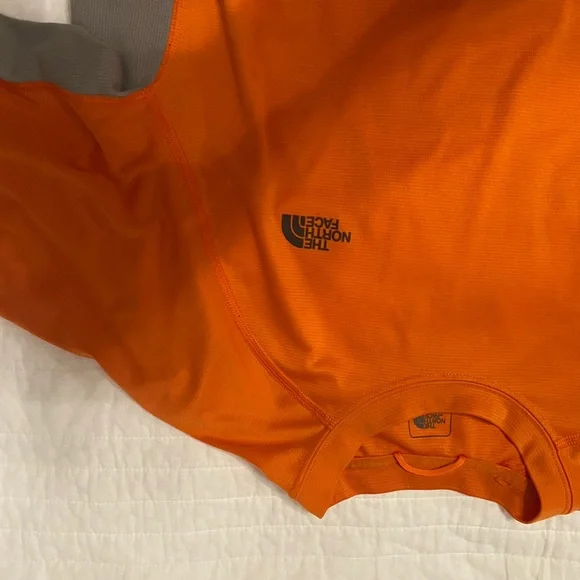 Shirt - Picture 4 of 5